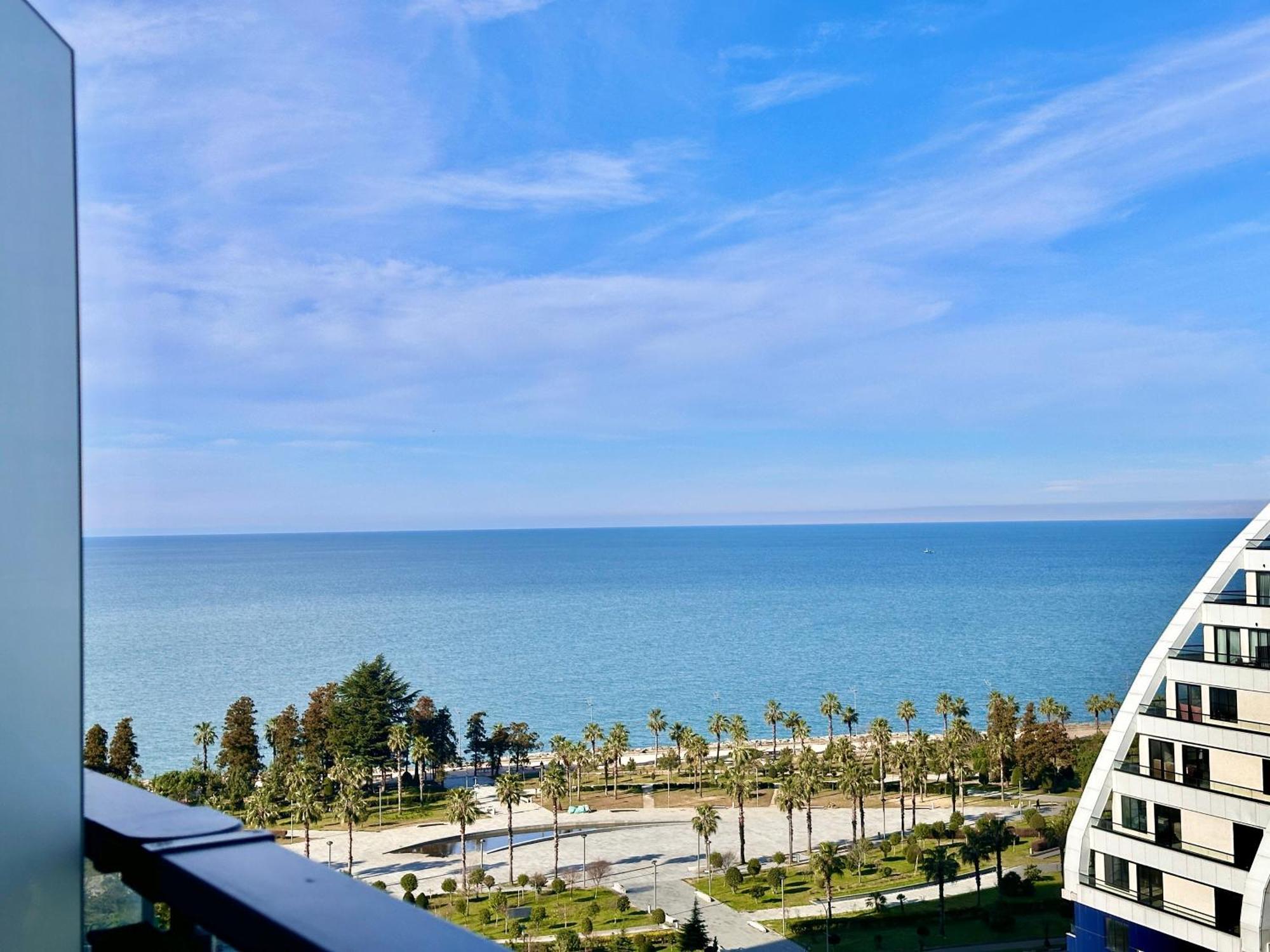 Batumi Boulevard Resort Екстериор снимка