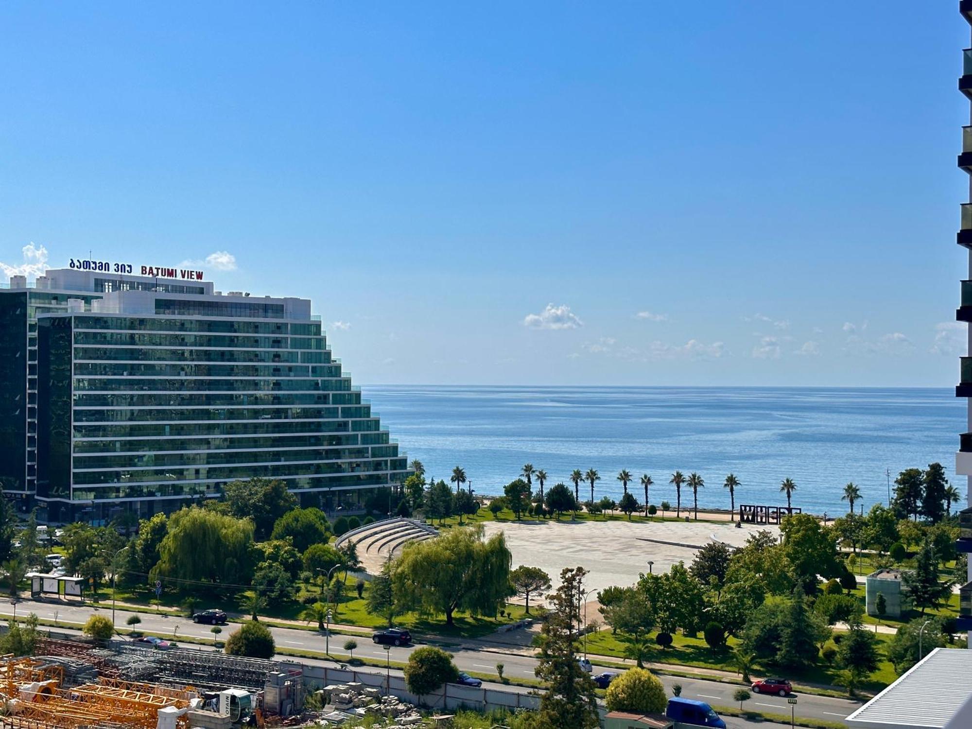 Batumi Boulevard Resort Екстериор снимка