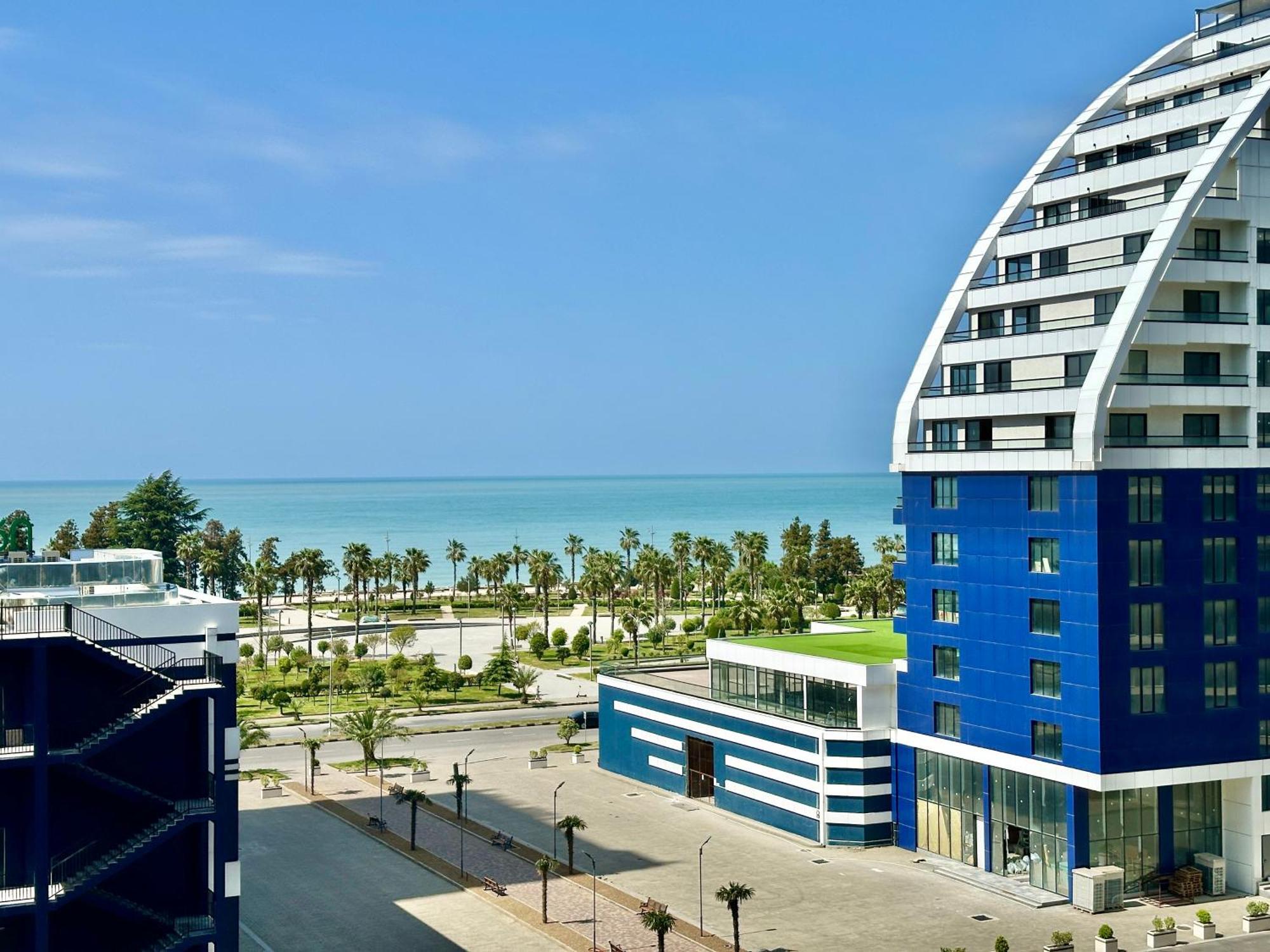 Batumi Boulevard Resort Екстериор снимка
