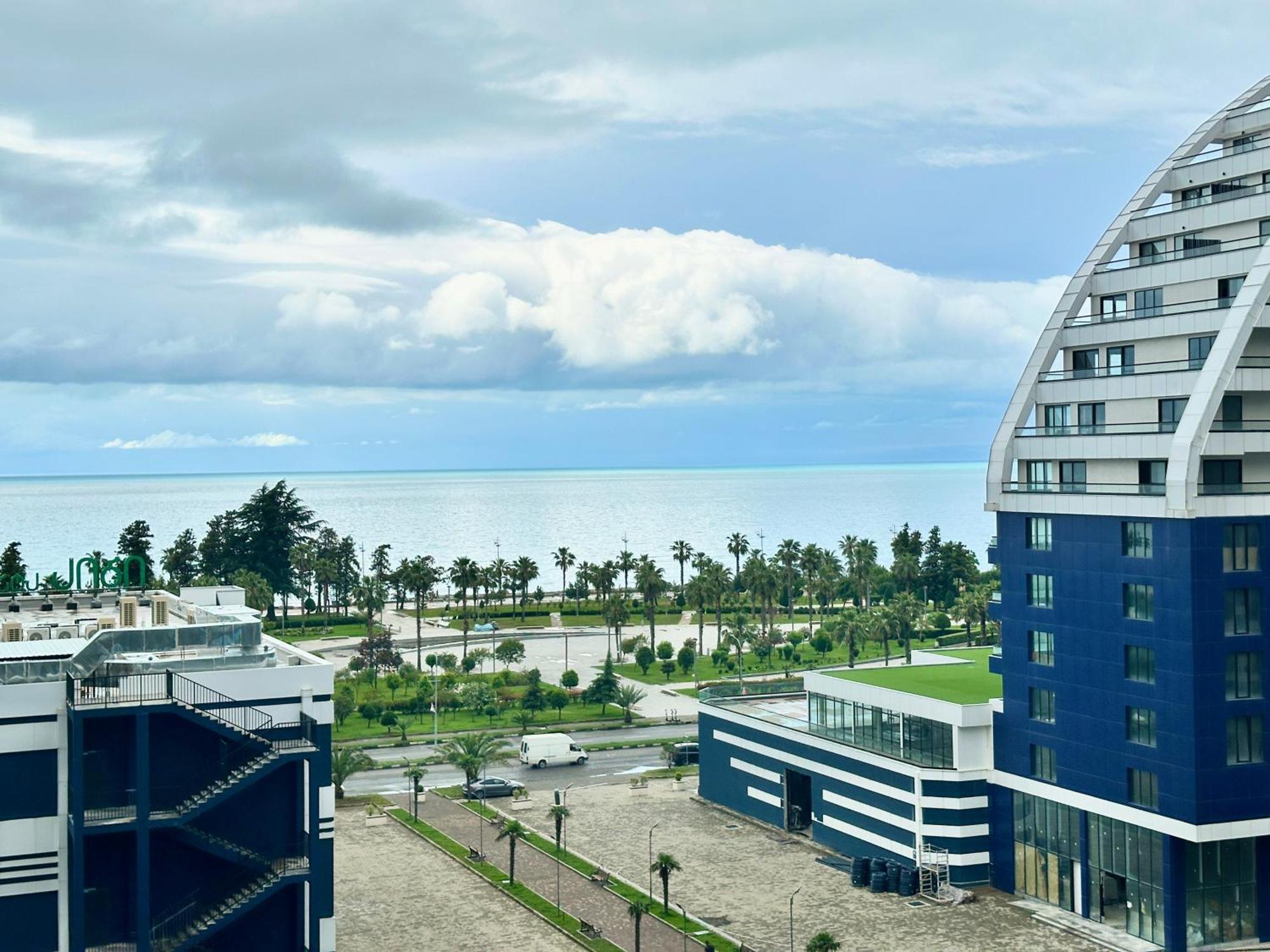 Batumi Boulevard Resort Екстериор снимка