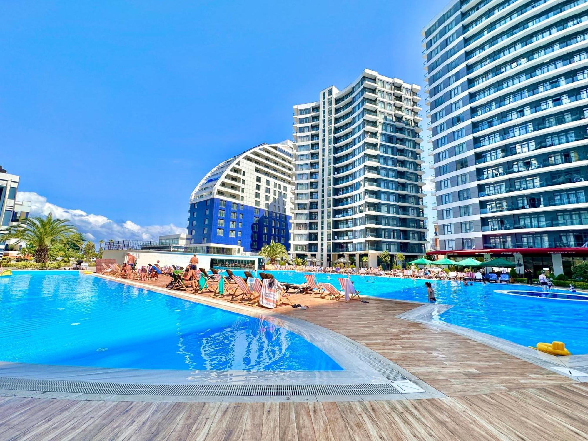 Batumi Boulevard Resort Екстериор снимка